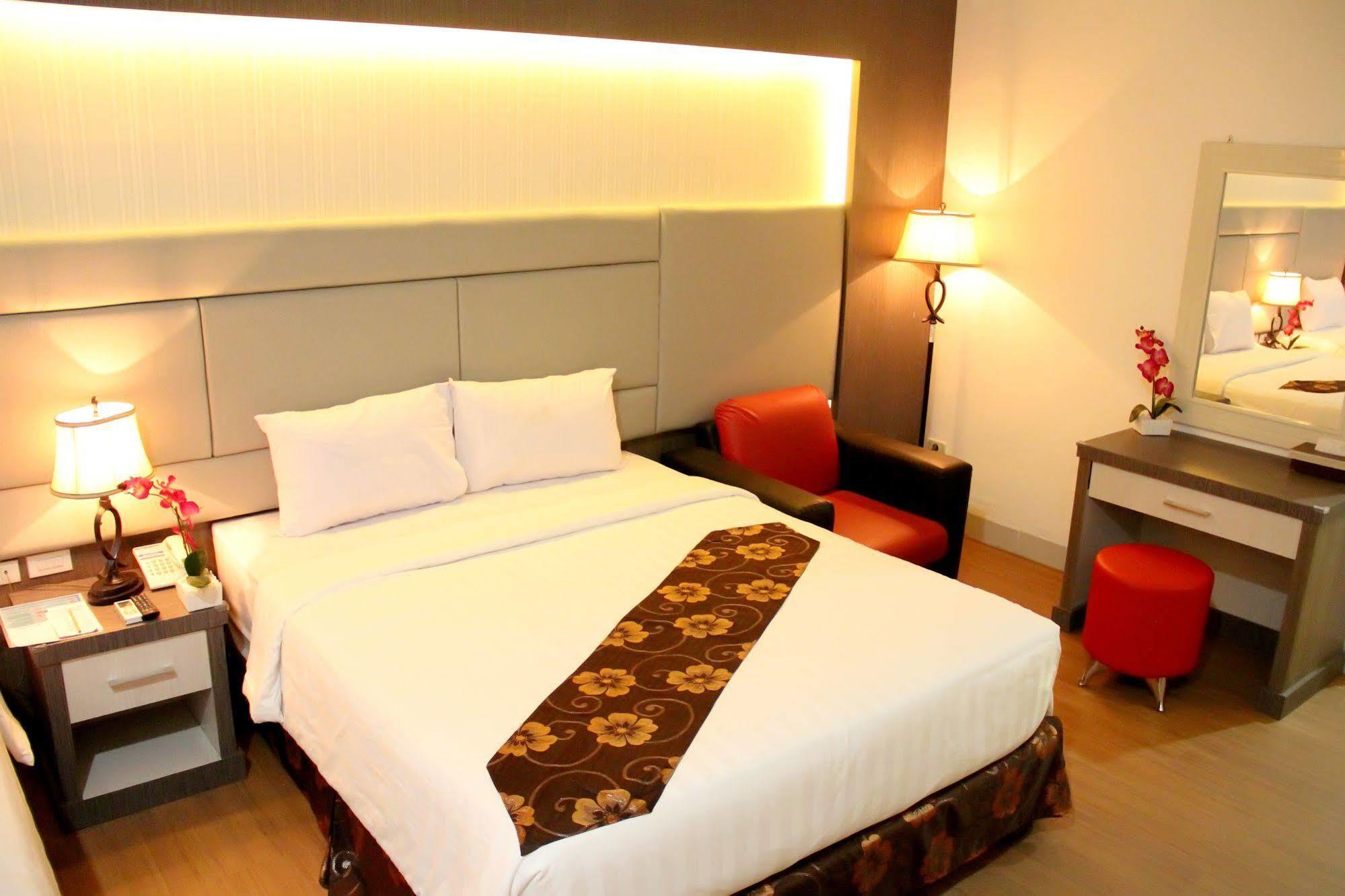 Permatahati Hotel And Convention Center Banda Aceh Zewnętrze zdjęcie